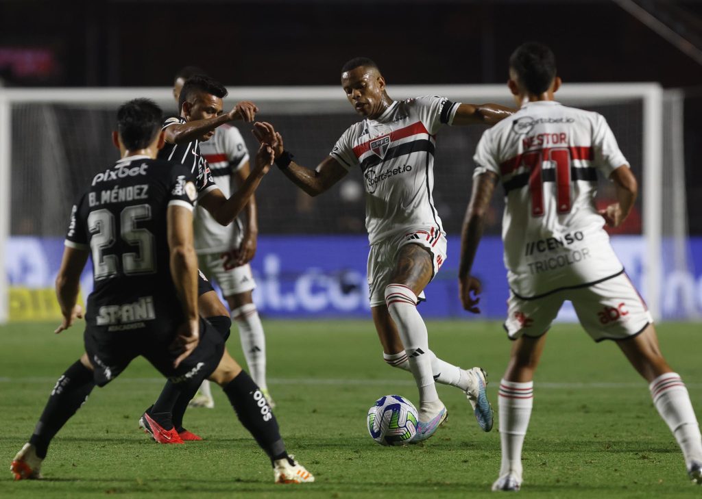 Notas e atuações dos jogadores do São Paulo contra o Corinthians 