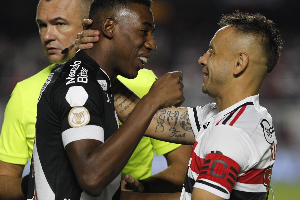 Confira prováveis escalações para Vasco x São Paulo 