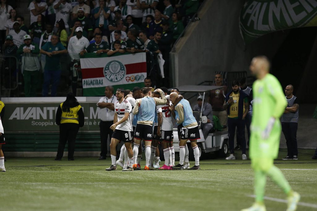 confira escalações oficiais para Palmeiras x São Paulo ao vivo