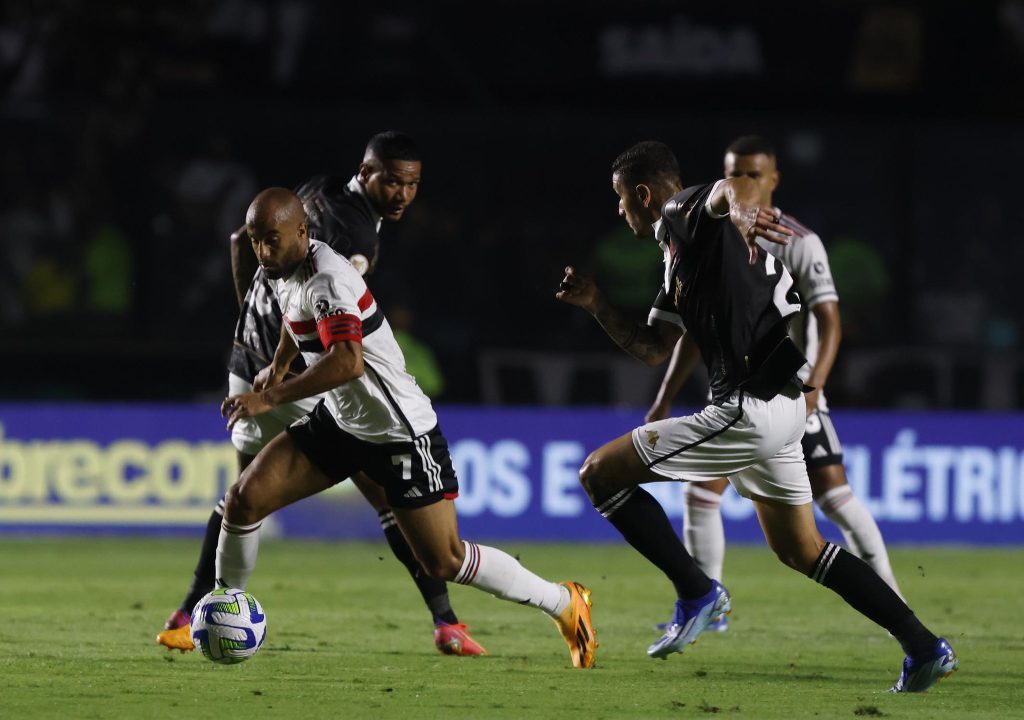 São Paulo sai com empate diante do Vasco em São Januário