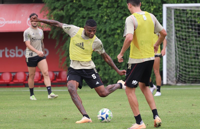 São Paulo inicia preparação para enfrentar o Athletico