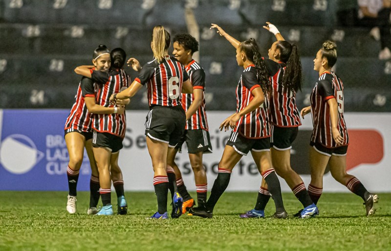 São Paulo vence e segue na liderança na Brasil Ladies Cup