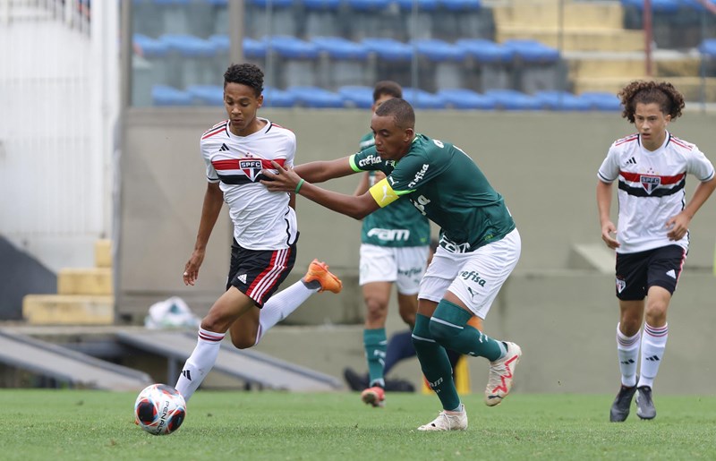 São Paulo sofre derrota para rival e fica com vice-campeonato Paulista