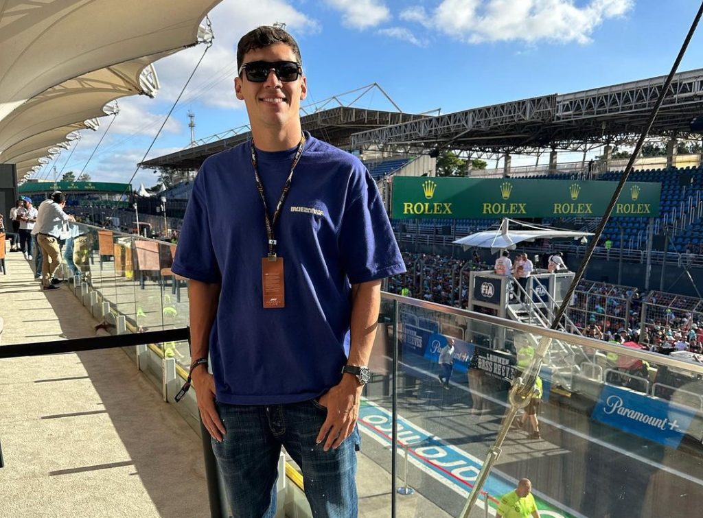Atletas do São Paulo prestigiam Fórmula 1; confira fotos