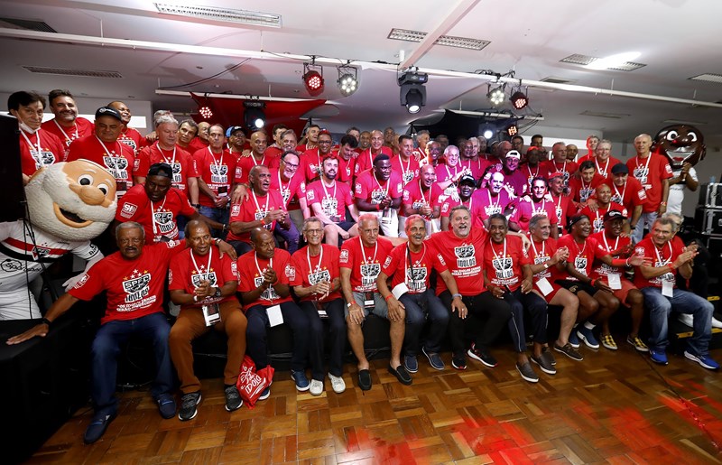 São Paulo reúne 100 ex-atletas em celebração no Morumbi 