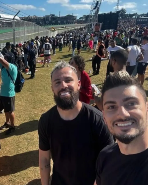 Atletas do São Paulo prestigiam Fórmula 1; confira fotos