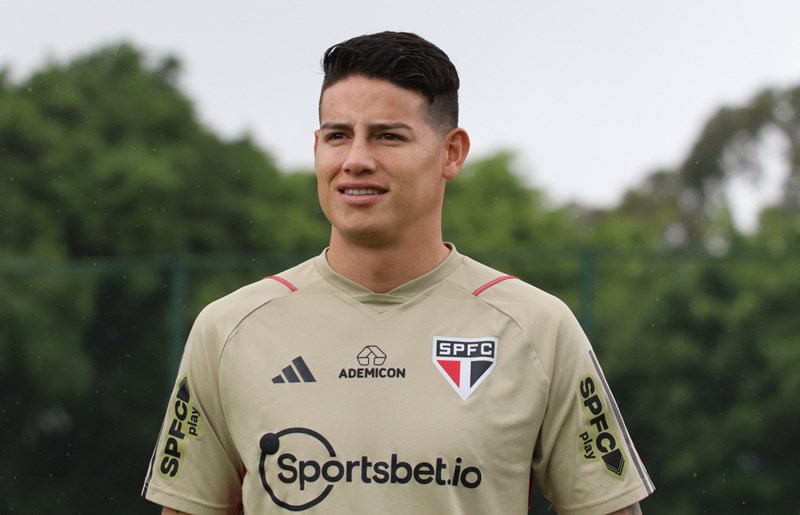 James Rodríguez volta da seleção colombiana em alta e busca mais espaço no São Paulo