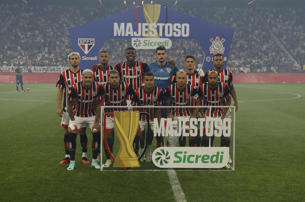 Notas e atuações dos jogadores do São Paulo contra o Corinthians