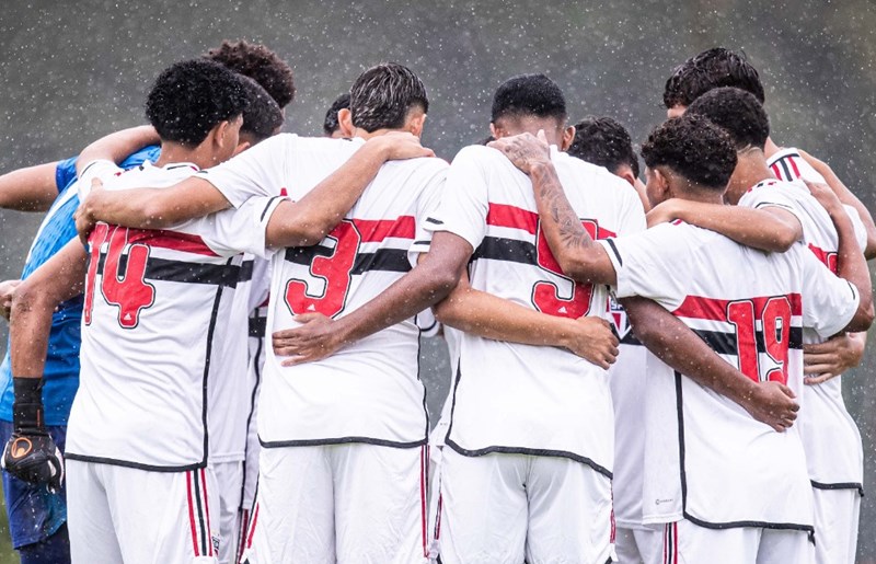 São Paulo sai com empate diante do Sfera pela segunda rodada da FAM Cup